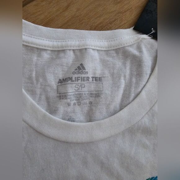 NWT adidas pride shirt tee, heart rainbow - Picture 3 of 3